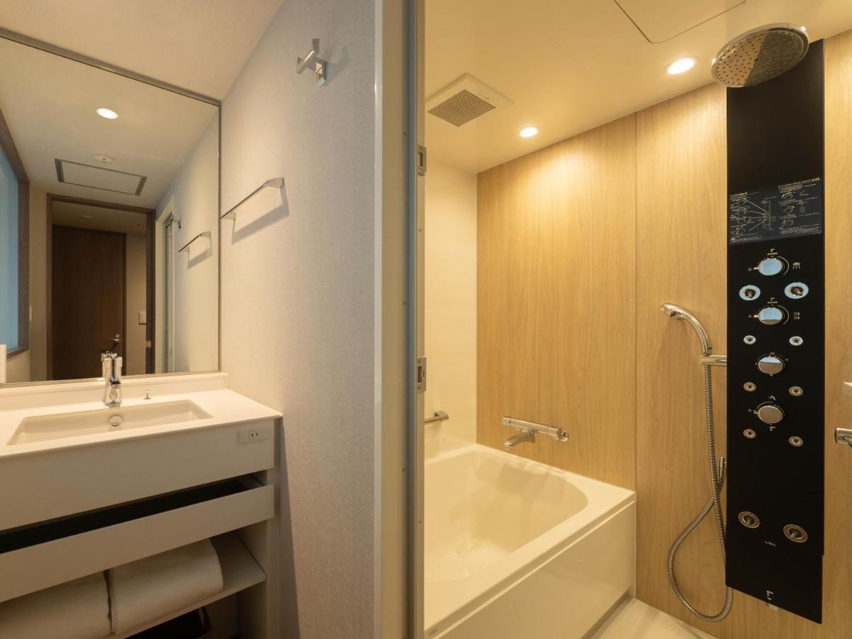 Отель Insomnia Kyoto Oike Экстерьер фото