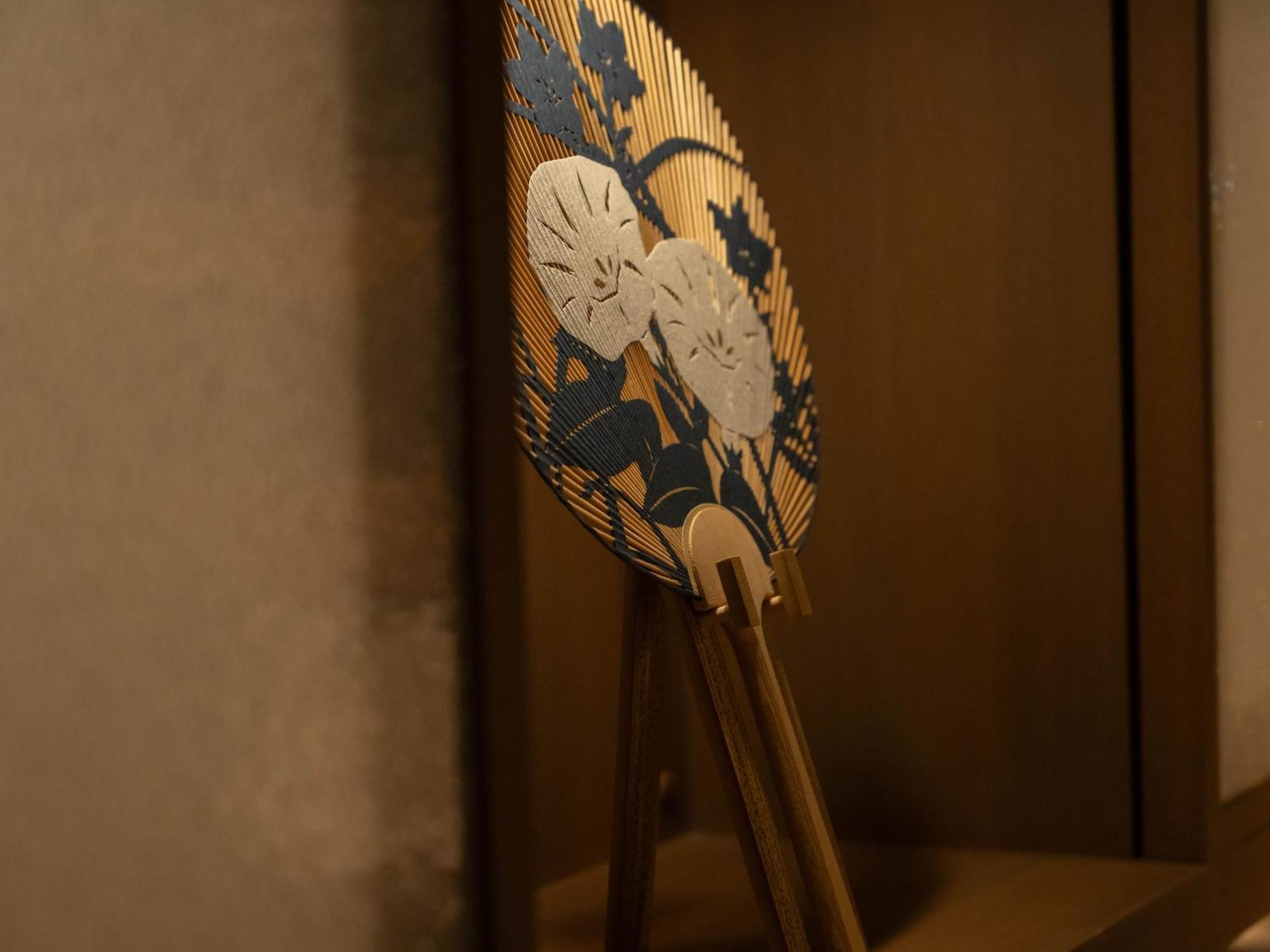Отель Insomnia Kyoto Oike Экстерьер фото